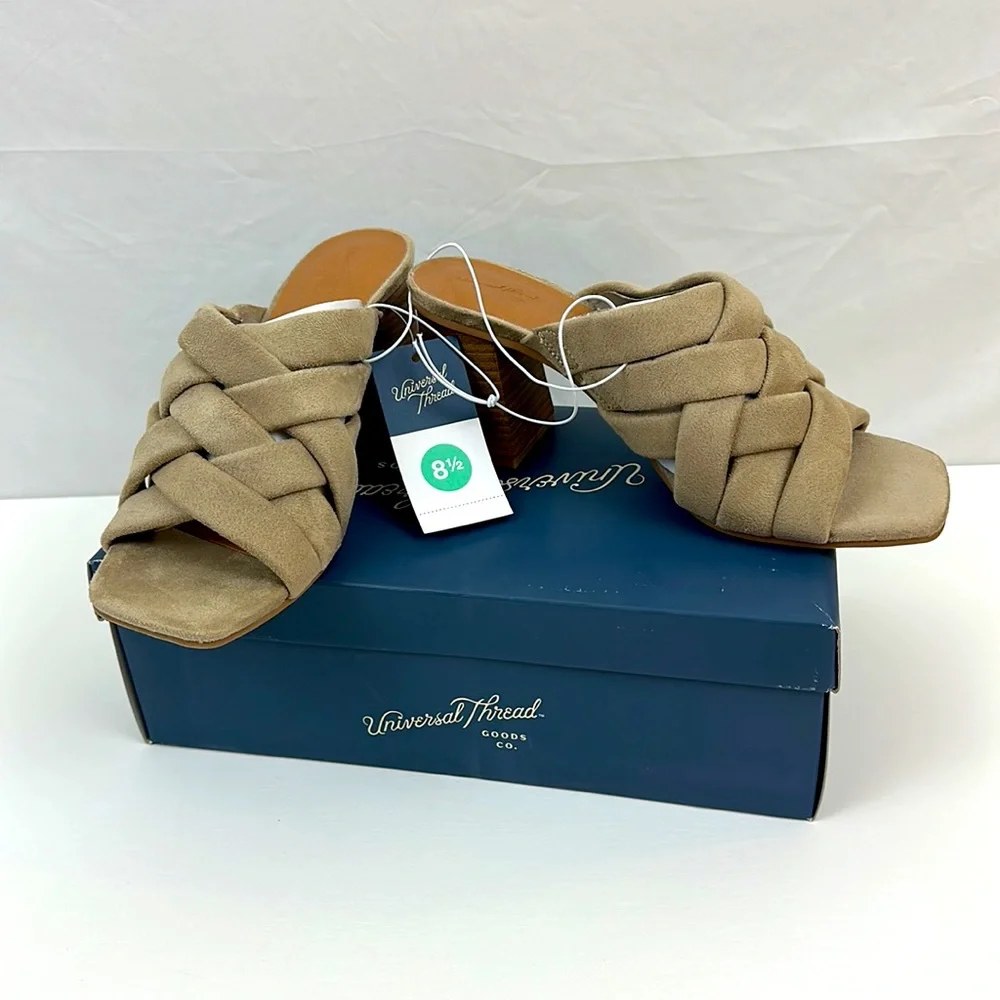 Universal Thread Tan Suede Like, Almond Open Toe, 3” Stacked Wood Like Heel 81/2 - Picture 5 of 8